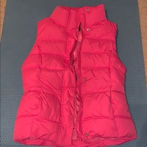 Gap puffer vest